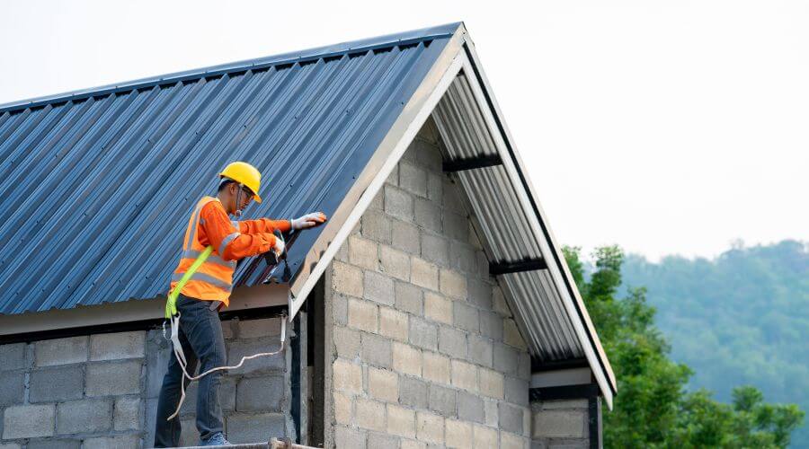 Professional metal roof installation in Ewing, IL